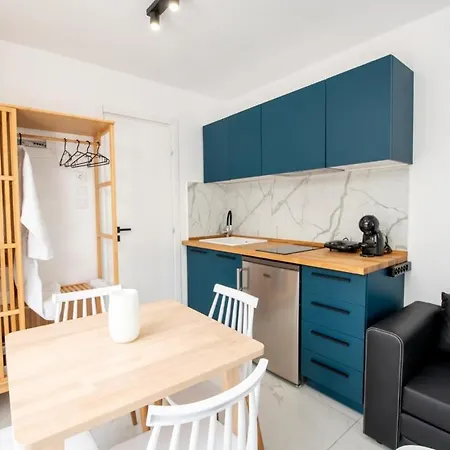 Grand Relax アパートホテル 4*